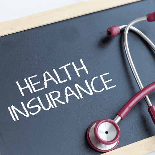 Differences between public and private health insurance in India